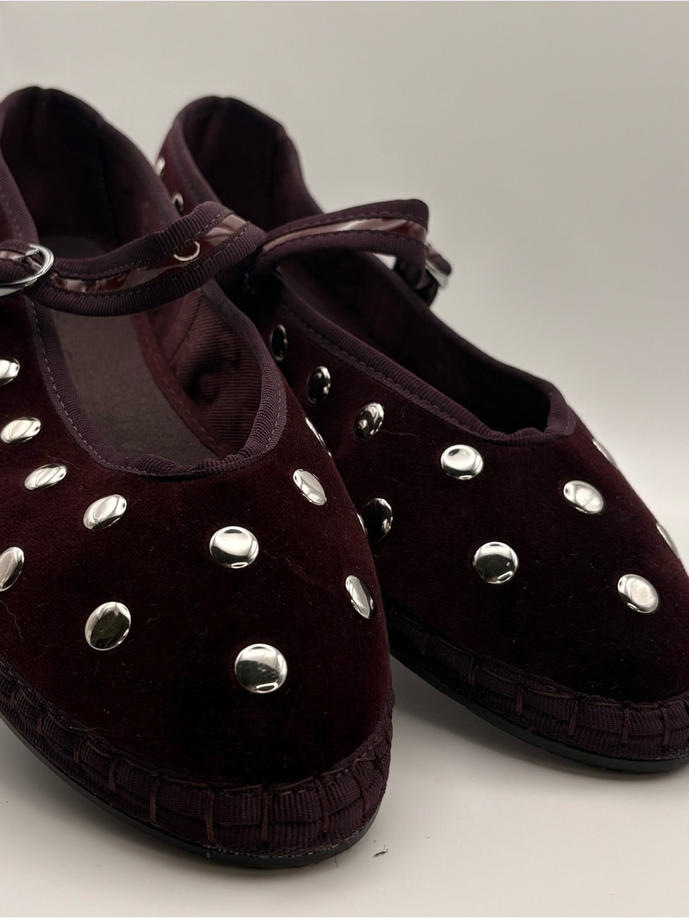 Flabelus Mae Silver Wine Studded Velvet Mary Jane Flats Sz 41 (US 10)